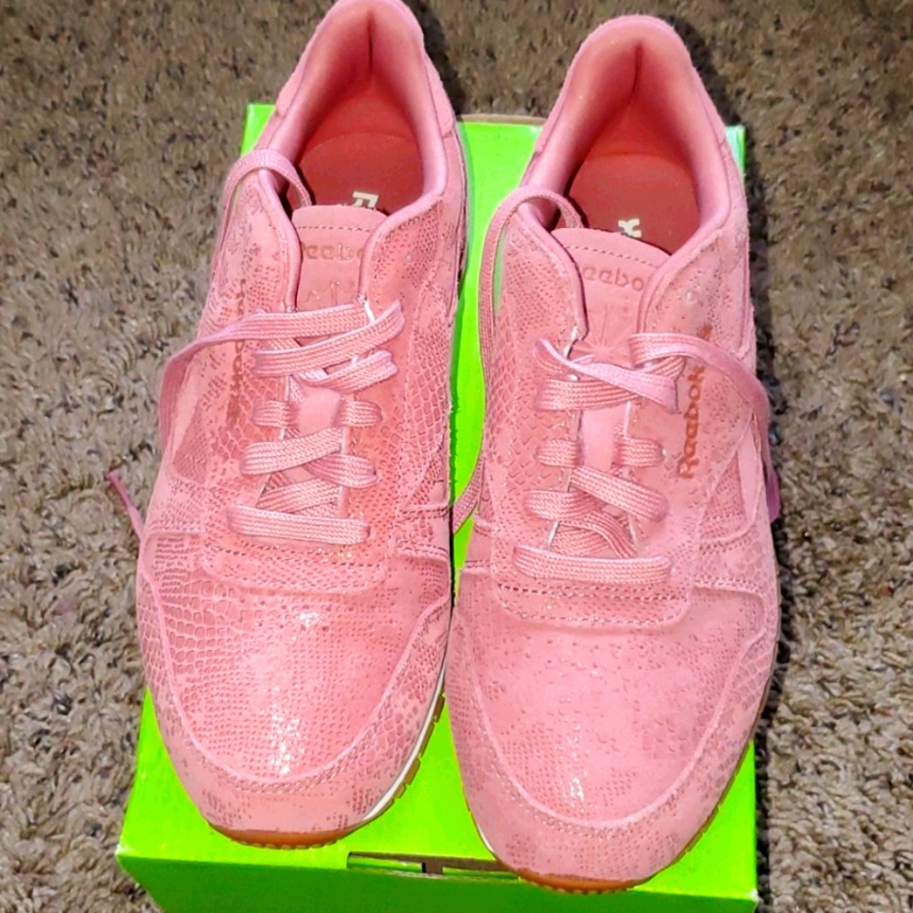 Reebok women nwt original box 7
